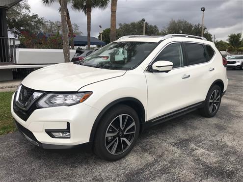 2018 Nissan Rogue Image # 1