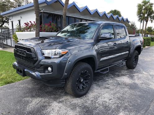 2017 Toyota Tacoma Image # 1