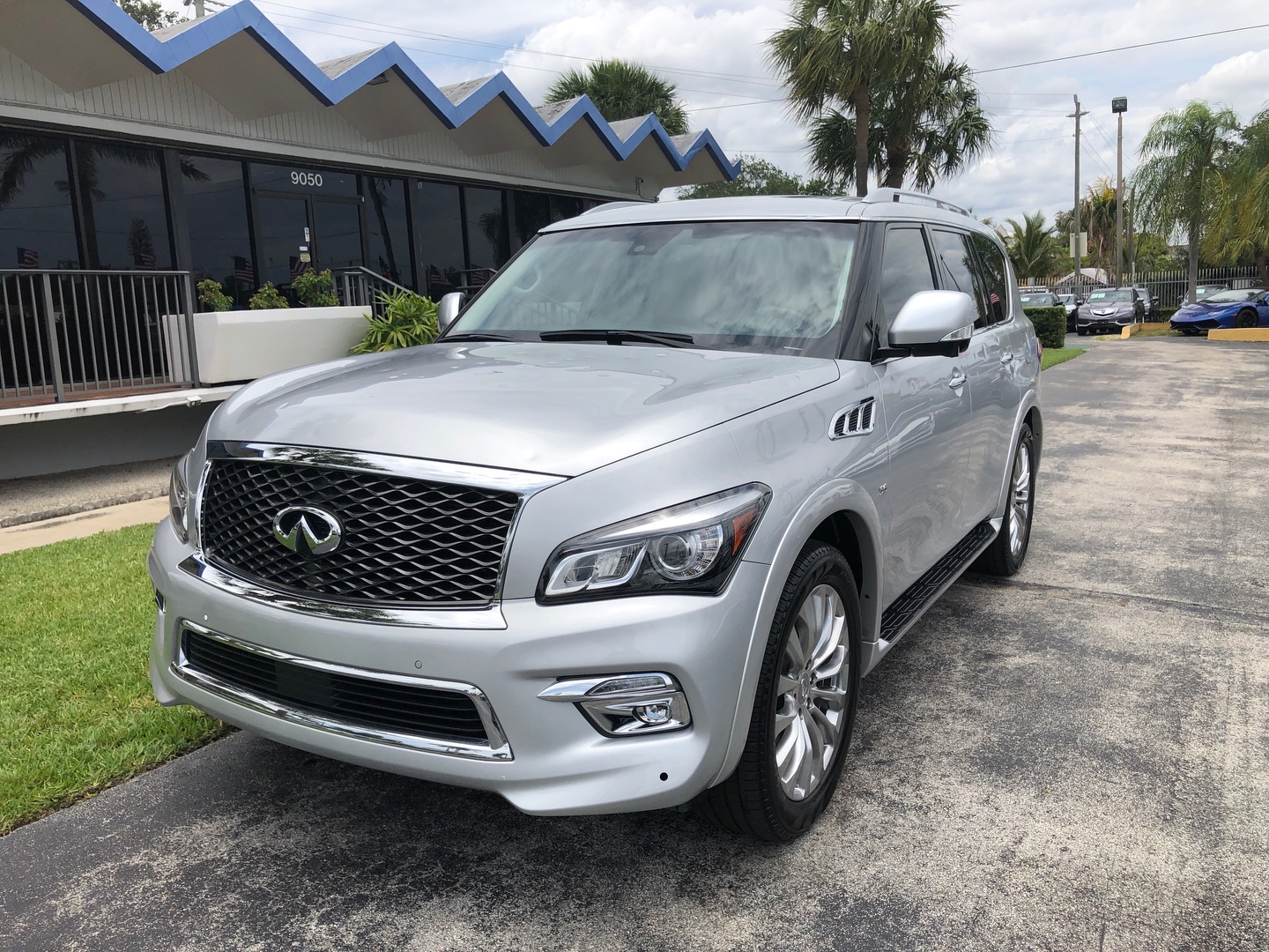 Infiniti z62 qx80