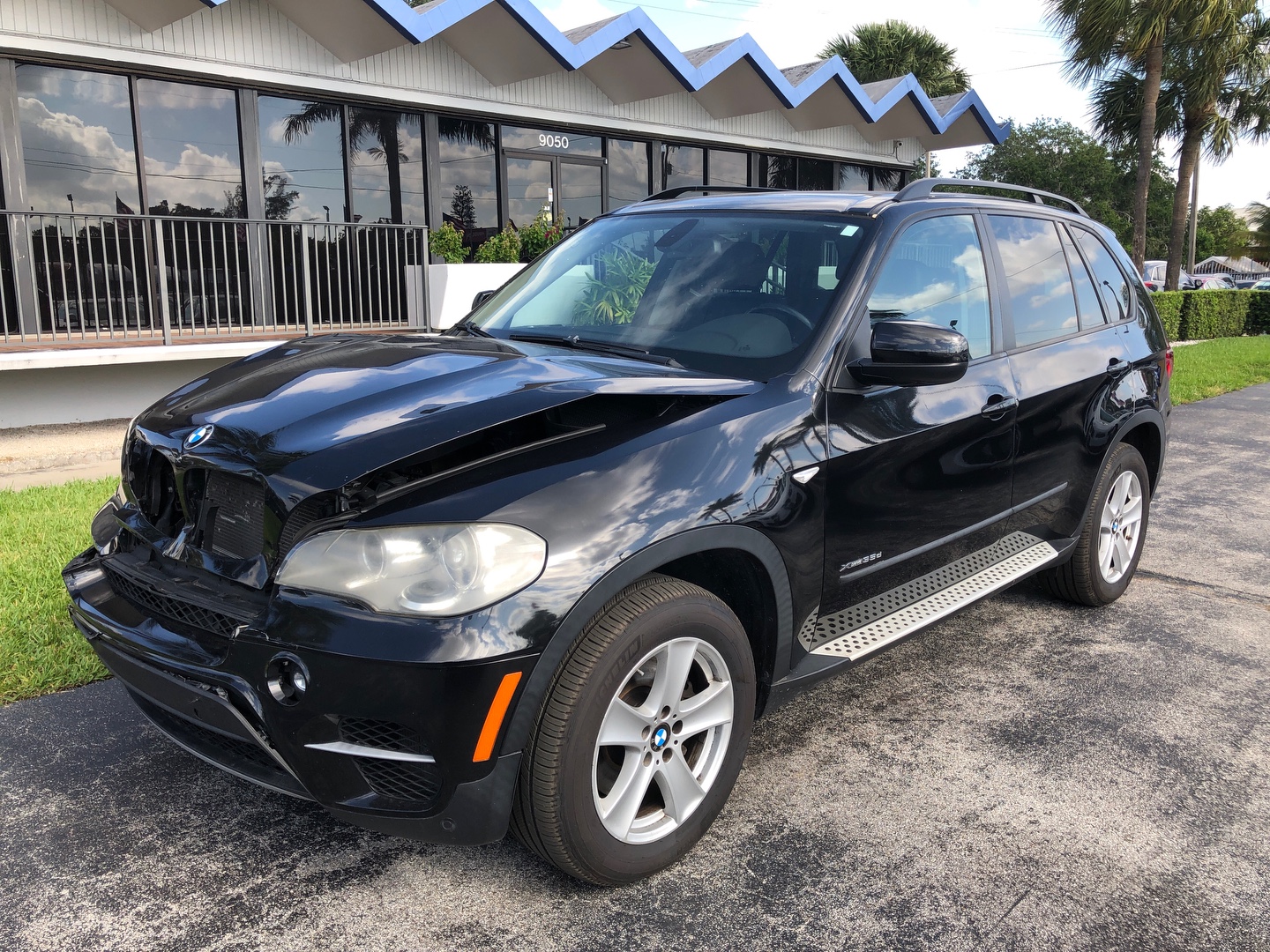 Bmw x5 2011 года