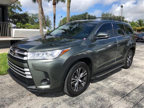 2019 Toyota Highlander Image # 1