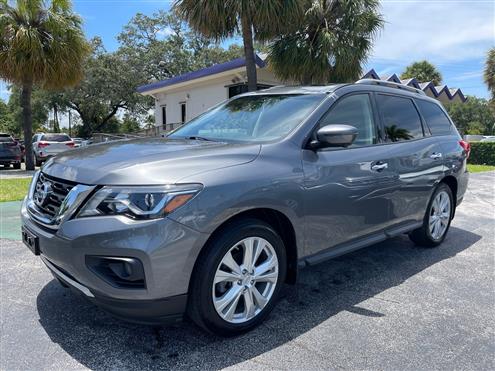 2019 Nissan Pathfinder Image # 1