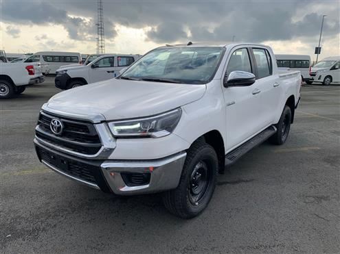 2023 Toyota Hilux Image # 1
