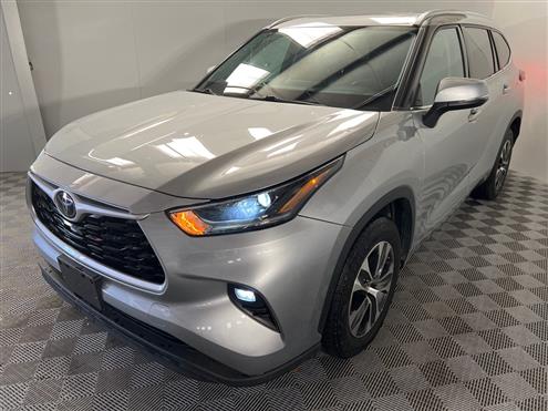 2021 Toyota Highlander Image # 1