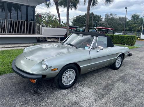 1977 Alfa Romeo Spider Image # 1