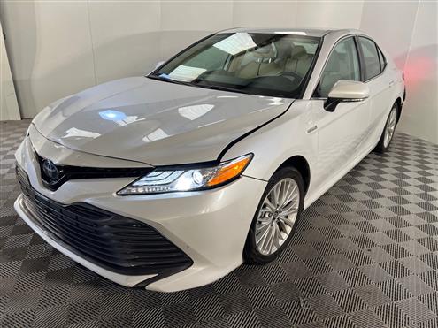 2019 Toyota Camry Image # 1