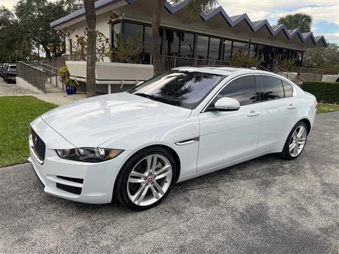 2018 Jaguar XE Image # 1
