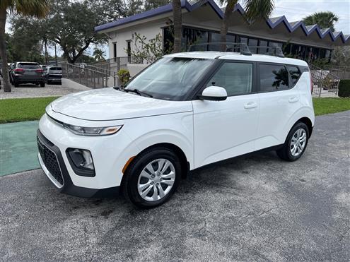 2022 Kia Soul Image # 1