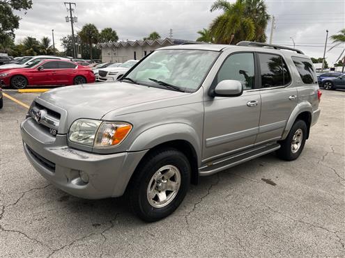 2005 Toyota Sequoia Image # 1