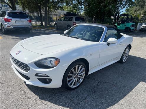 2020 Fiat 124 Spider Image # 1