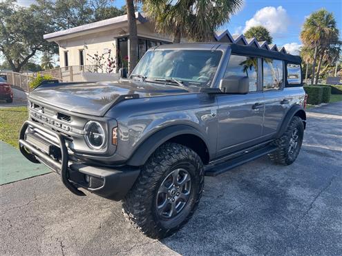 2021 Ford Bronco Image # 1