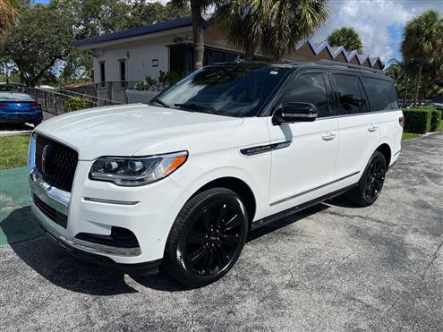 2022 Lincoln Navigator Image # 1