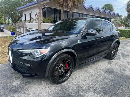 2018 Alfa Romeo Stelvio Image # 1