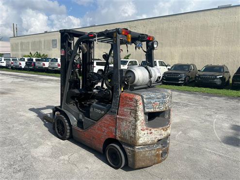 2011 Toyota Forklift - 8FGCU32 - 6975