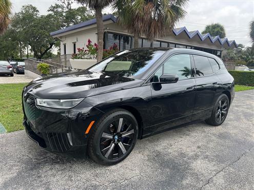 2024 BMW iX Image # 1