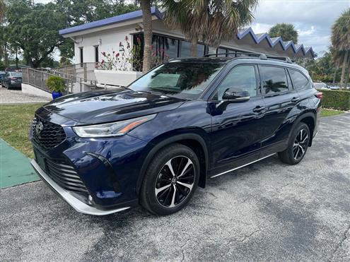 2022 Toyota Highlander Image # 1