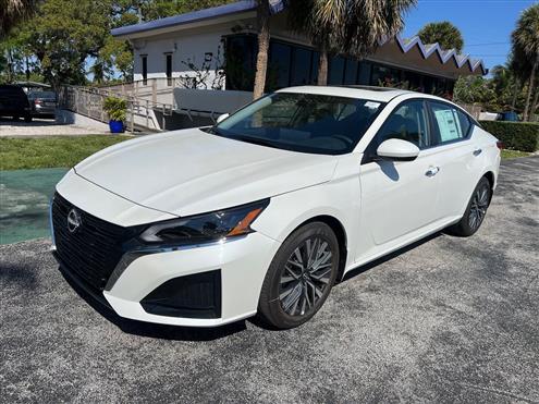 2025 Nissan Altima Image # 1
