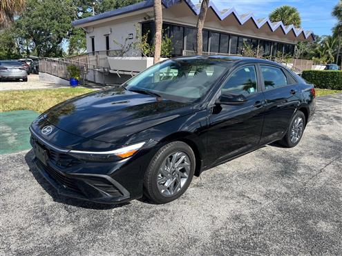 2024 Hyundai Elantra - RU733828