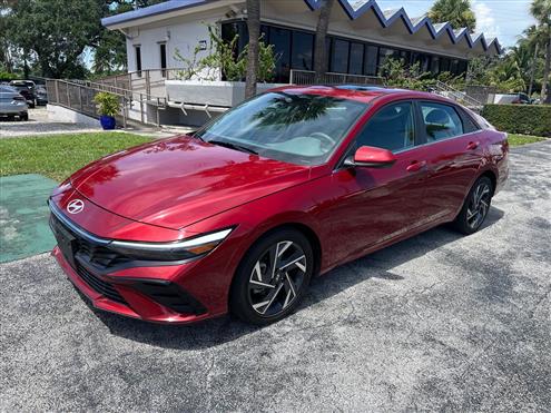 2025 Hyundai Elantra Image # 1