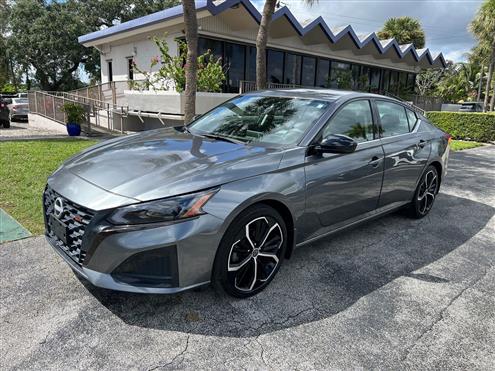 2023 Nissan Altima Image # 1