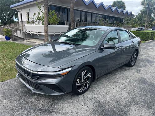 2025 Hyundai Elantra Image # 1