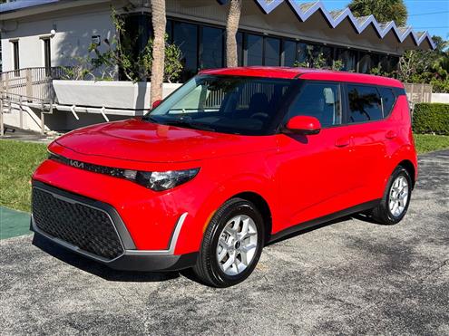 2025 Kia Soul Image # 1