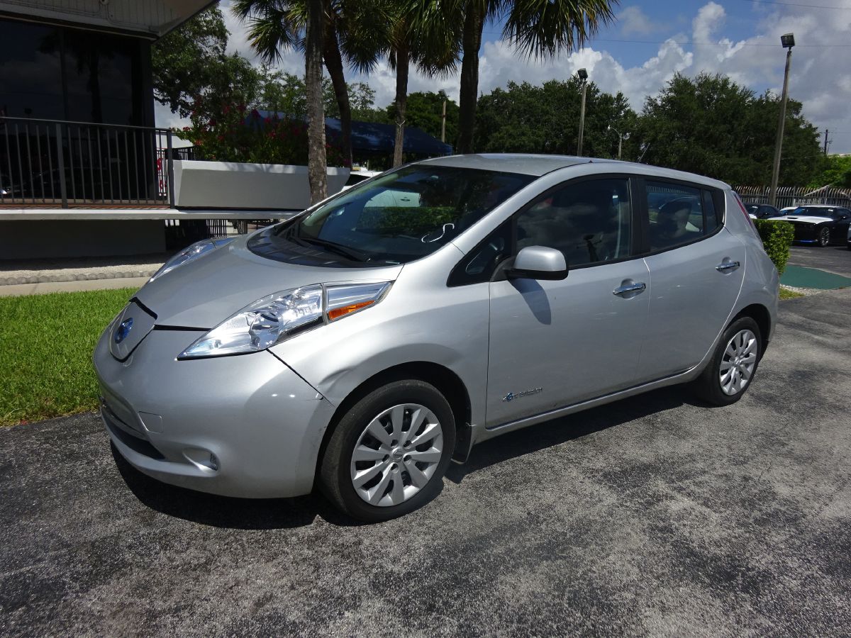 2015 Nissan LEAF